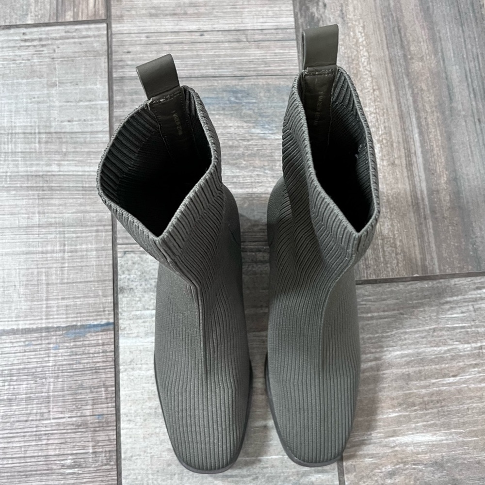 Everlane Olive Ankle Boots - Picture 10 of 13